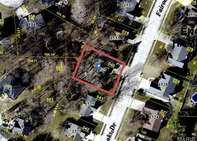 Property at 1529 Fairoaks Dr, Troy, IL 62294