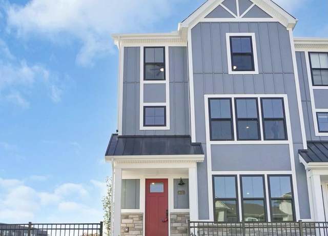 Property at 16521 Yellowwood Dr, Chesterfield, MO 63017, 3 beds, 3 baths