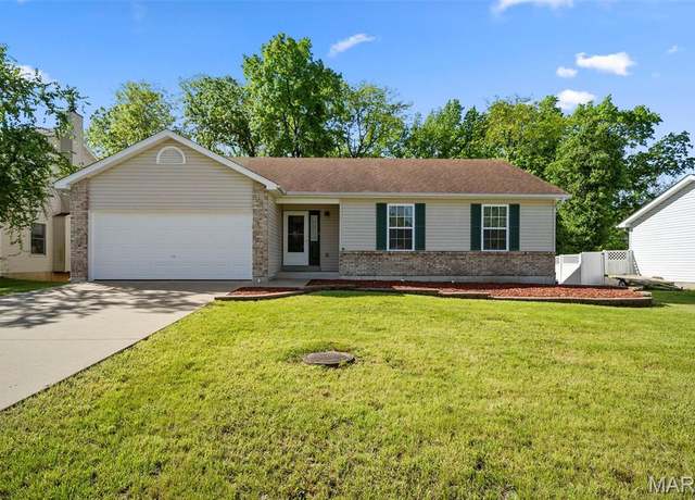 Property at 76 Eldorado Dr, Moscow Mills, MO 63362, 3 beds, 2.5 baths