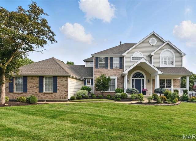 Property at 14949 Straub Hill Ln, Chesterfield, MO 63017, 4 beds, 3.5 baths