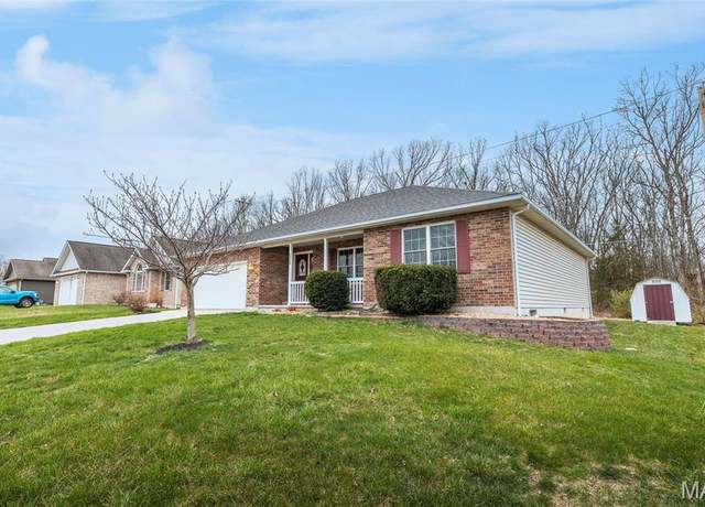 Property at 1205 Britt Ln, Rolla, MO 65401, 3 beds, 2 baths