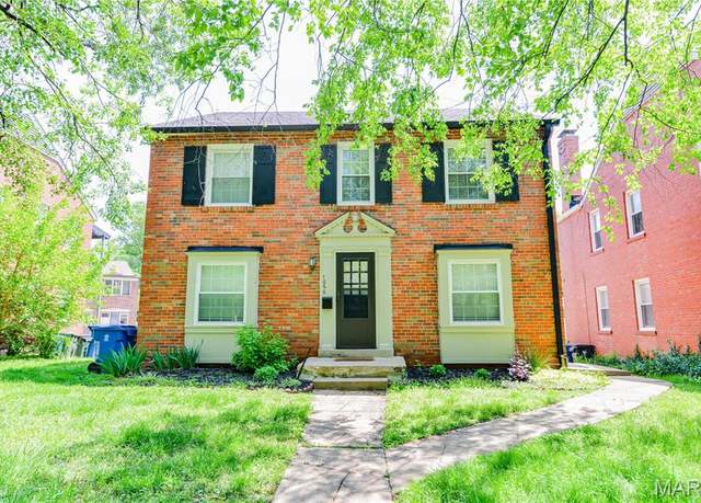 Property at 1060 E Linden Ave, Richmond Heights, MO 63117, 8 beds, 4 baths