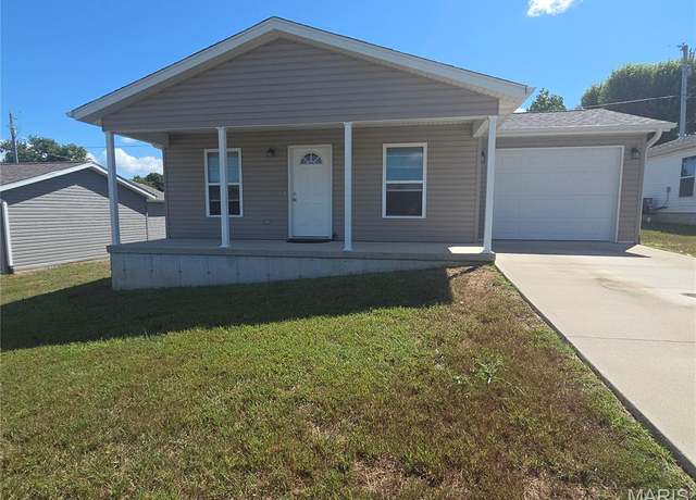 Property at 292 Southview Dr, Jackson, MO 63755, 3 beds, 2 baths