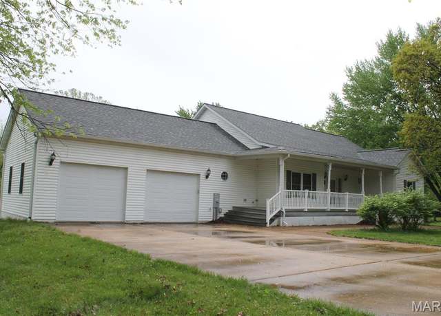 Property at 614 Driftwood Ln, St Clair, MO 63077, 4 beds, 3 baths