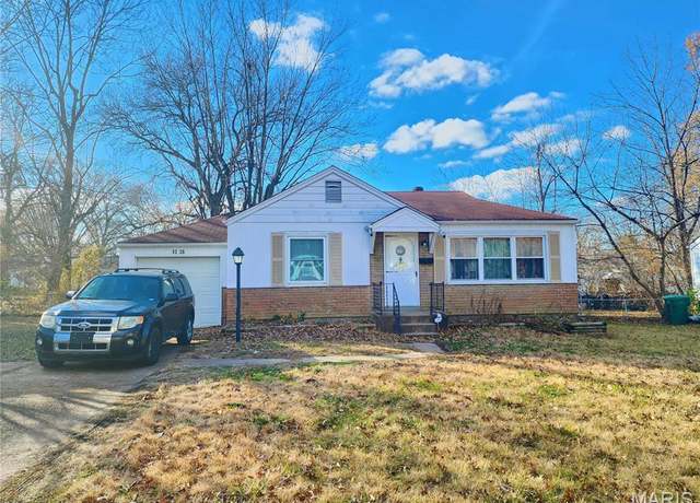 Property at 1238 Hoyt Dr, St Louis, MO 63137, 3 beds, 1 bath