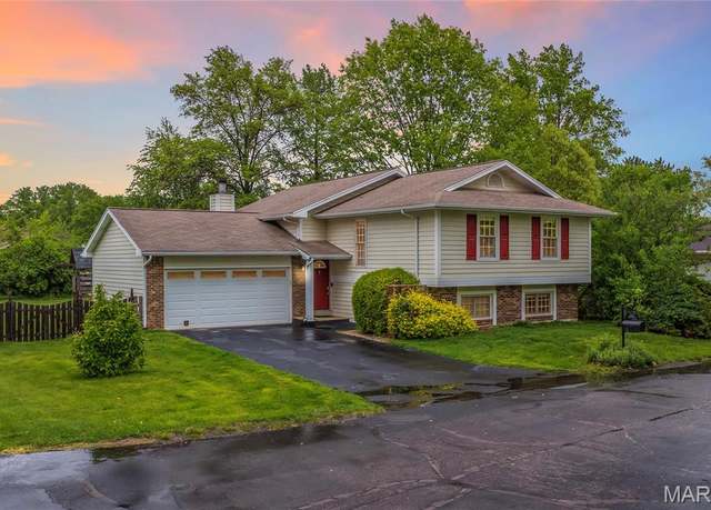 Property at 2022 Tramore Ct, Chesterfield, MO 63017, 5 beds, 3 baths