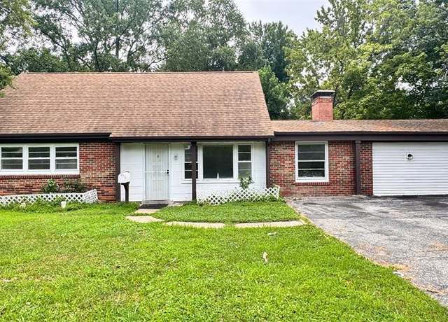 Property at 3400 Adie Rd, St Ann, MO 63074, 4 beds, 2 baths