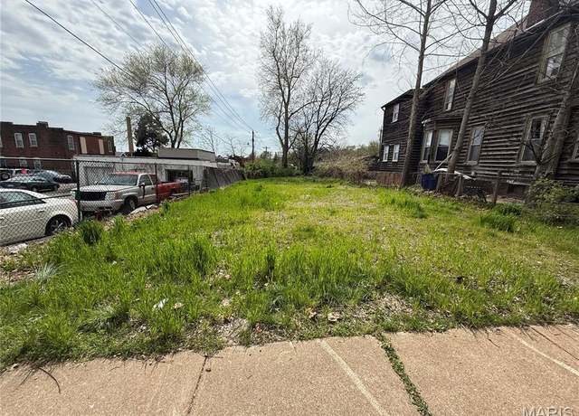 Property at 116 Elwood St, St Louis, MO 63111