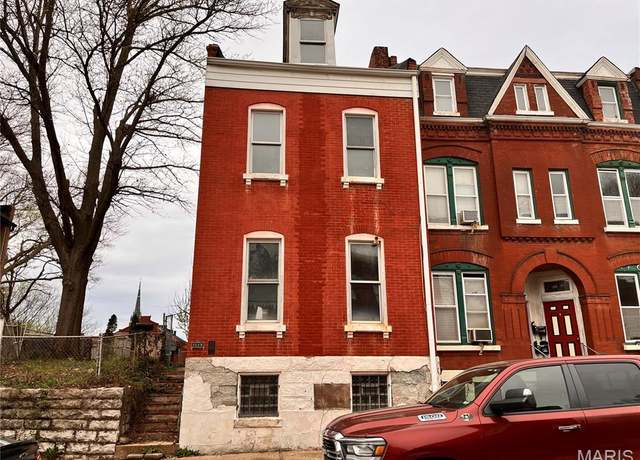 Property at 2619 Missouri Ave, St Louis, MO 63118, 4 beds, 4 baths