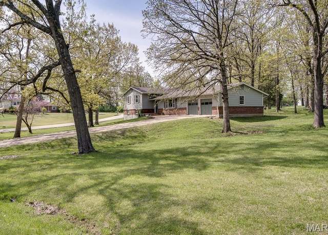 Property at 3008 Sharron Dr, Foristell, MO 63348, 4 beds, 2 baths
