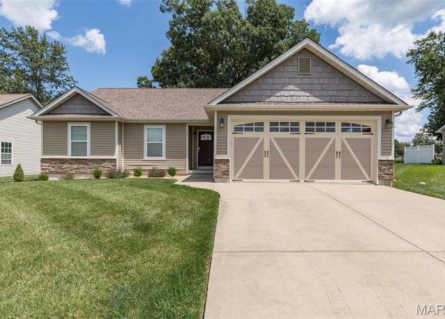 Property at 351 Cherry Creek Ln, Farmington, MO 63640, 4 beds, 3 baths