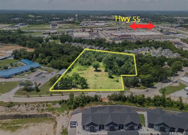 Property at 813 American Legion Dr, Festus, MO 63028