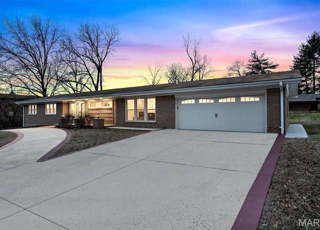 Property at 6 Heartwoods Ct, St Louis, MO 63132, 5 beds, 3 baths