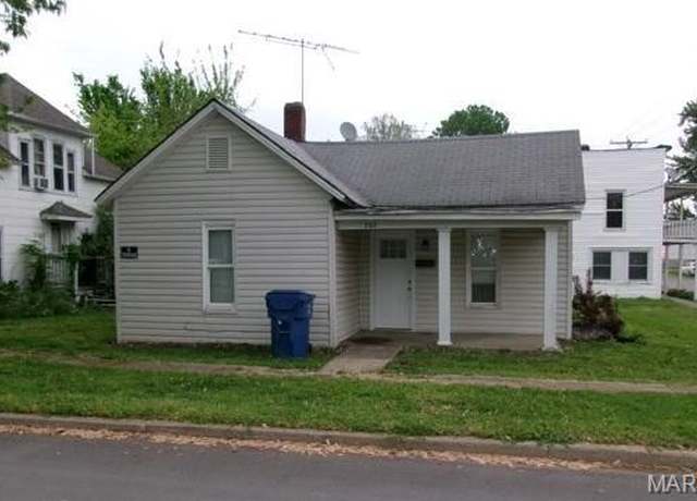 Property at 202 N Third St, Elsberry, MO 63343, 2 beds, 1 bath