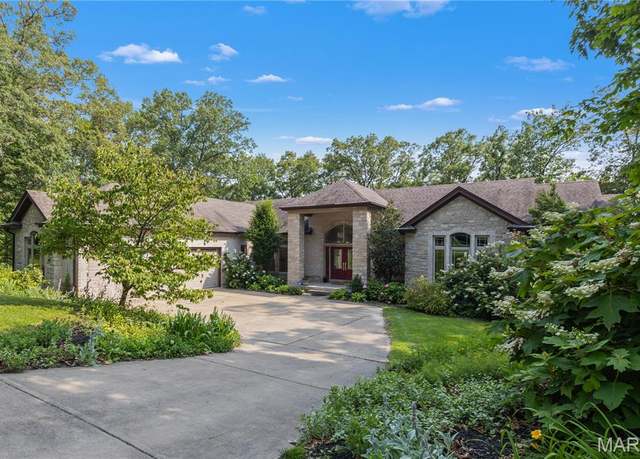 Property at 140 Norfork Ct, Defiance, MO 63341, 3 beds, 3 baths