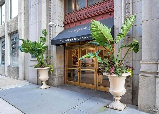 Property at 314 N Broadway #1102, St Louis, MO 63103, 2 beds, 2 baths