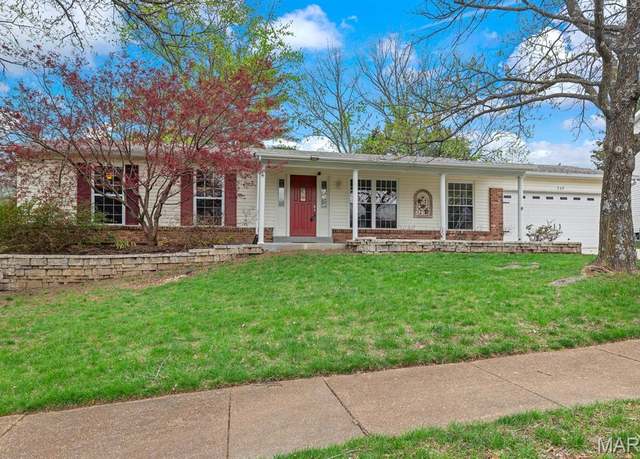 Property at 269 Braeshire Dr, Ballwin, MO 63021, 3 beds, 2 baths