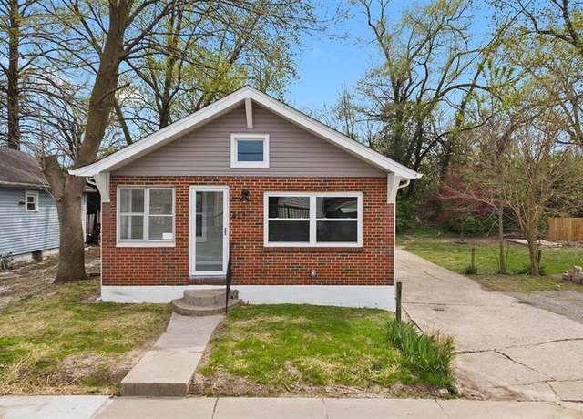Property at 421 Brown St, East Alton, IL 62024, 2 beds, 1 bath