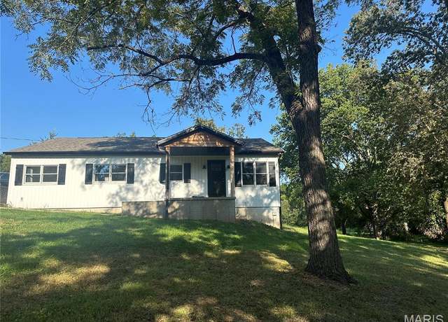 Property at 17260 Carver Dr, New London, MO 63459, 3 beds, 2 baths