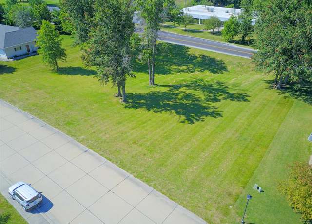 Property at 3 Eastland, Carlinville, IL 62626