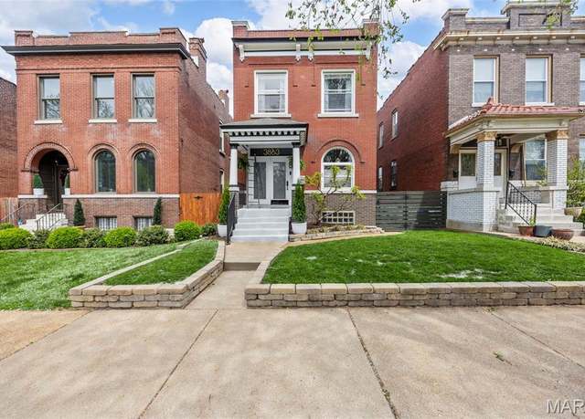 Property at 3863 Mcdonald Ave, St Louis, MO 63116, 3 beds, 2.5 baths