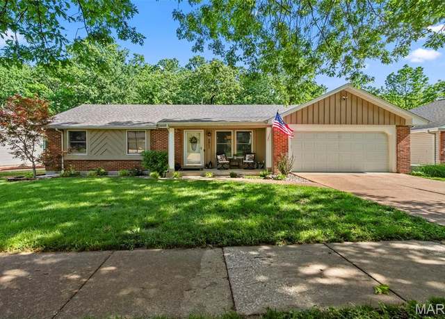 Property at 2917 Royal Gorge Ct, MO 63129, 4 beds, 2 baths