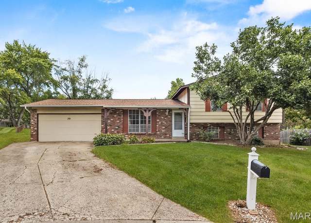 Property at 20 Pinehurst Ct, St Peters, MO 63376, 4 beds, 3 baths
