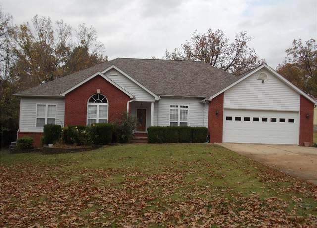 Property at 1309 Barron Rd, Poplar Bluff, MO 63901, 4 beds, 3 baths