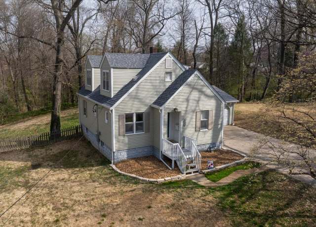 Property at 423 Cass Ave, Edwardsville, IL 62025, 3 beds, 2 baths