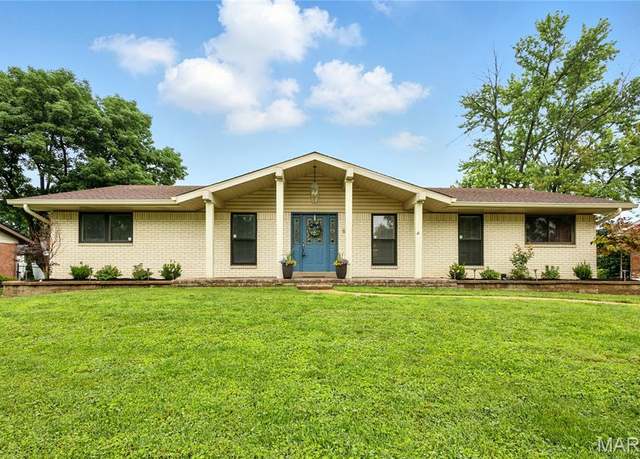 Property at 5839 Pebble Oak Dr, St Louis, MO 63128, 3 beds, 2.5 baths