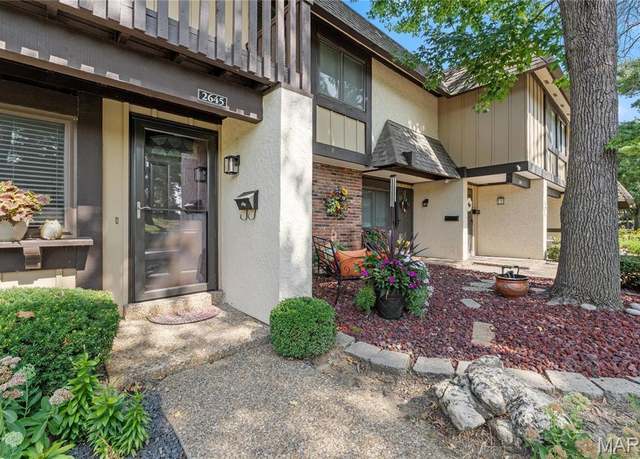 Property at 2645 Hampton Rd Unit B, St Charles, MO 63303, 2 beds, 2.5 baths