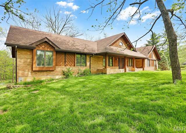 Property at 1808 Shiloh Valley Dr, Wildwood, MO 63005, 4 beds, 3 baths