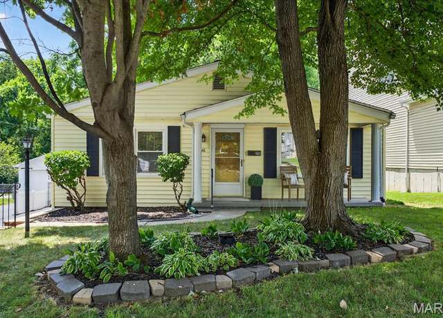 Property at 946 Dwyer Ave, Glendale, MO 63122, 3 beds, 1 bath
