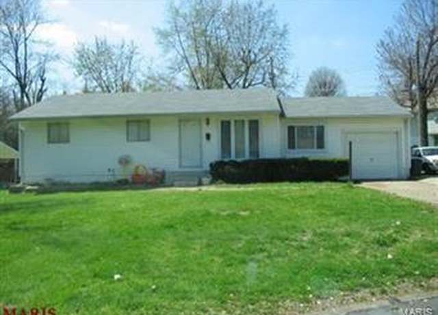 Property at 10219 Valley Dr, St Louis, MO 63137, 3 beds, 1 bath