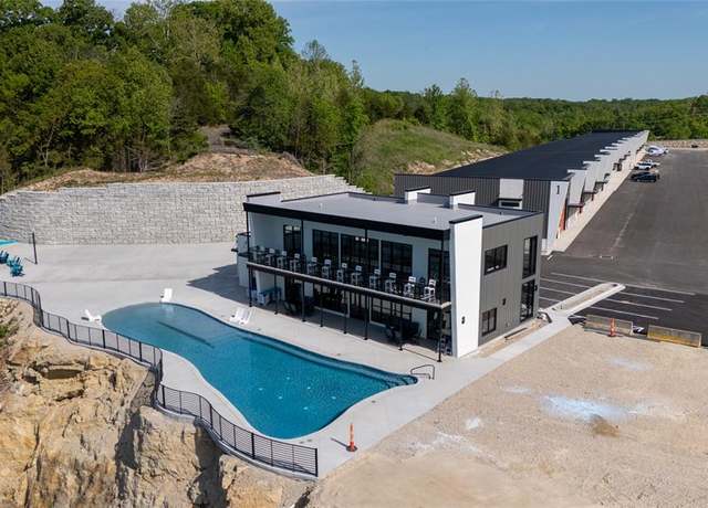 Property at 100 Blue Heron Hill Rd #113, Lake Ozark, MO 65049, 1 bed, 1 bath