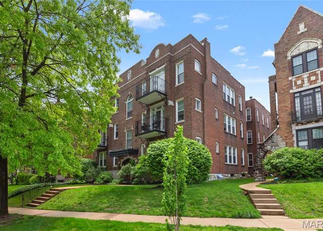 Property at 6240 Rosebury Ave Unit 1W, St Louis, MO 63105, 2 beds, 2 baths