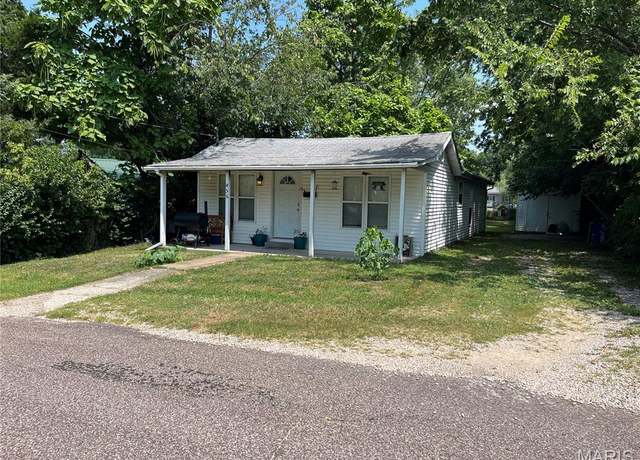 Property at 456 Fair St, Sullivan, MO 63080, 3 beds, 2 baths