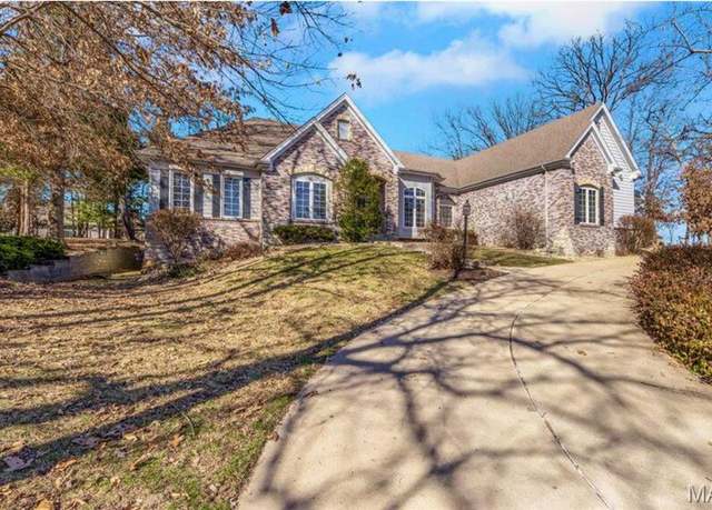 Property at 401 Charlemagne Dr, Lake St Louis, MO 63367, 3 beds, 3.5 baths