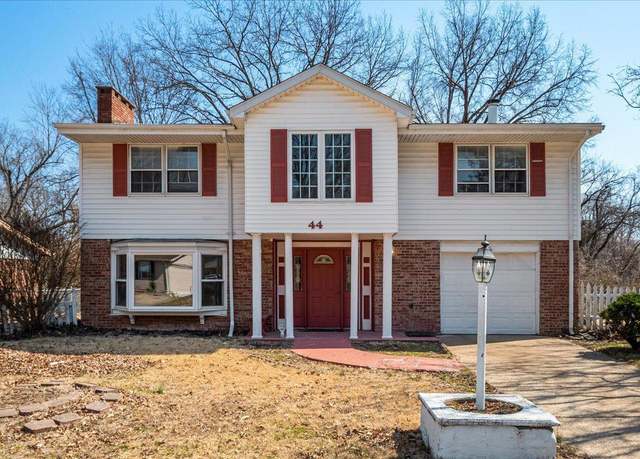 Property at 44 Potomac Dr, Fairview Heights, IL 62208, 4 beds, 2.5 baths