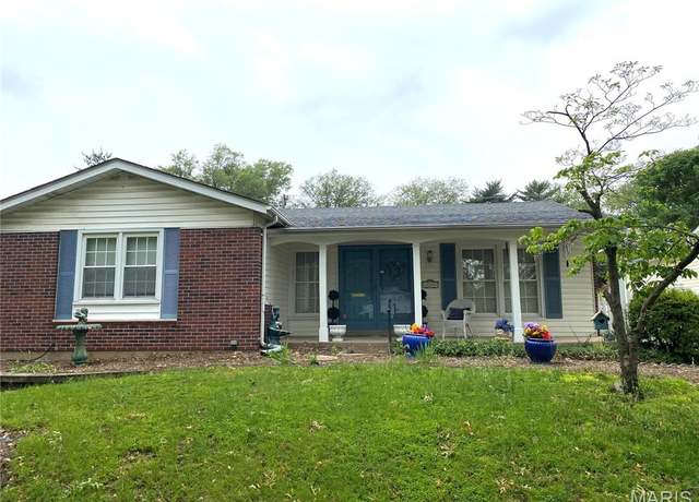 Property at 2287 Woodgrass Dr, Overland, MO 63114, 3 beds, 3 baths