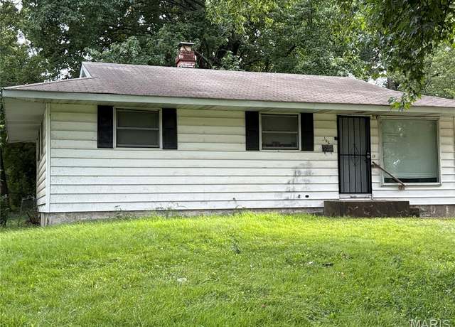 Property at 106 Brigadoon Cir, St Louis, MO 63137, 3 beds, 1 bath