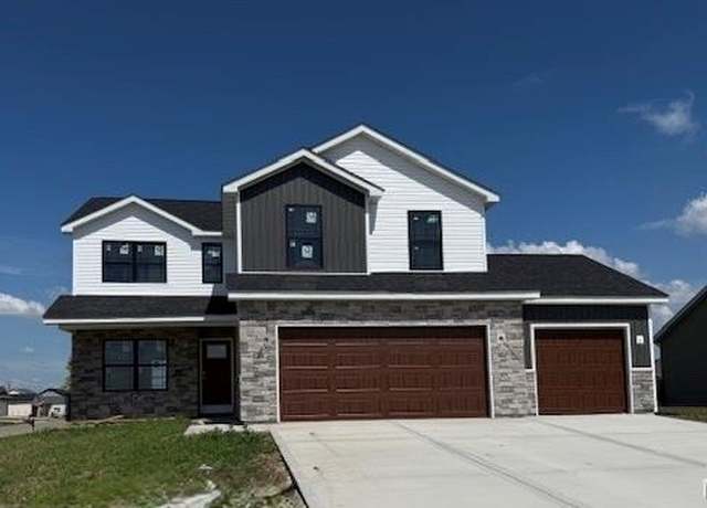 Property at 421 Chamberlain Dr, Troy, IL 62294, 4 beds, 2.5 baths