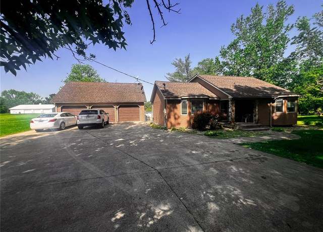 Property at 440 Mitchellsville Rd, Carrier Mills, IL 62917, 3 beds, 2 baths