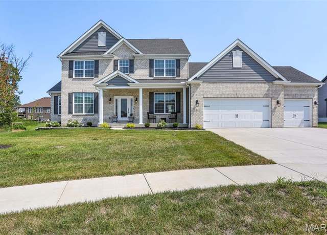 Property at 104 Long Pass Ct, Lake St Louis, MO 63367, 4 beds, 3.5 baths