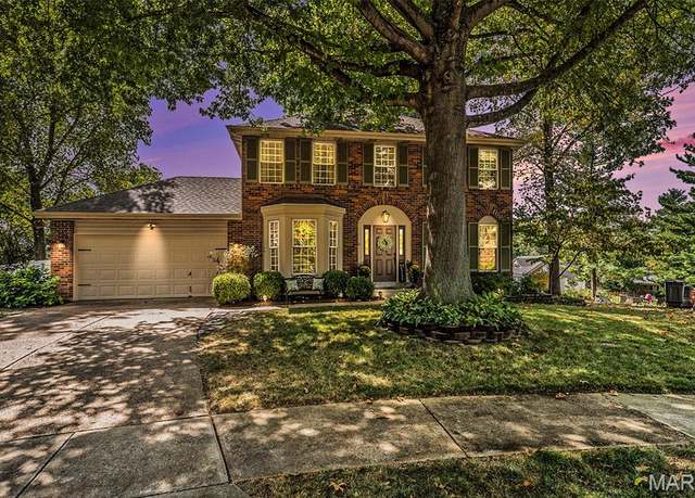 Property at 1427 Oakhall Manor Ct, Ballwin, MO 63021, 4 beds, 2.5 baths