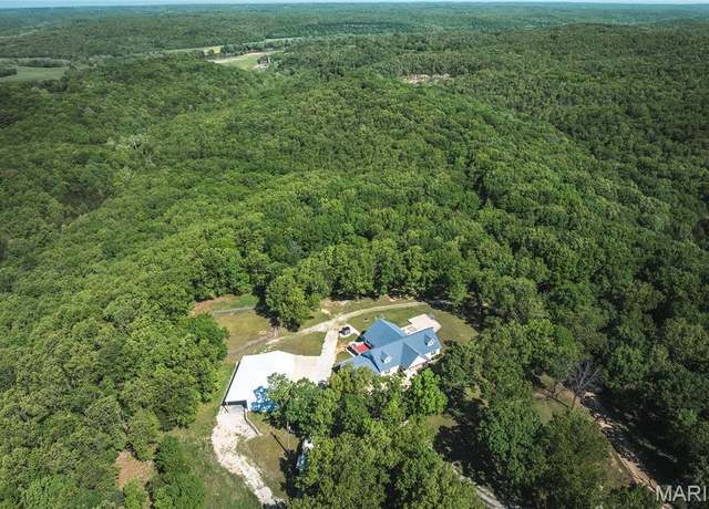 Property at 21002 Private Drive 8498, Newburg, MO 65550, 4 beds, 3.5 baths