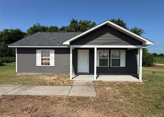 Property at 2069 State Highway H, Sikeston, MO 63801, 3 beds, 1.5 baths