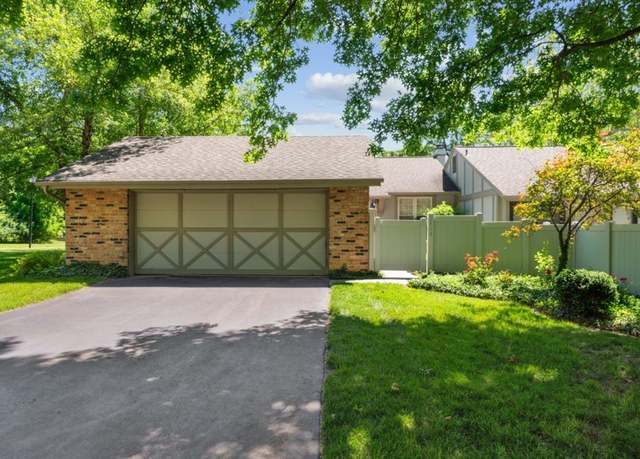 Property at 2114 Mason Lake Dr, Ballwin, MO 63011, 3 beds, 3 baths