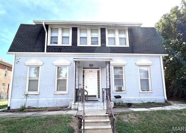 Property at 208 S Charles St, Belleville, IL 62220