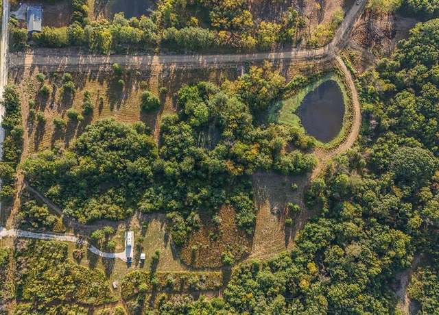 Property at 10 Hopkins Rd, Perry, MO 63462